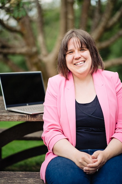 Steph Barclay from High Weald Marketing is an experienced social media marketer, helping small craft businesses in Kent and Sussex make the most of their social media marketing.